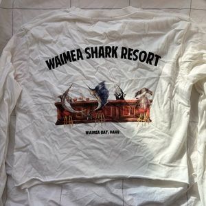 Brandy Melville Waimea Shark Resort Cropped Long Sleeve